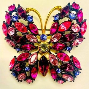 Joan Rivers Rare VNTG Butterfly Brooch